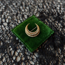 Load image into Gallery viewer, Victorian 15k Gold Pearl Crescent Moon Brooch