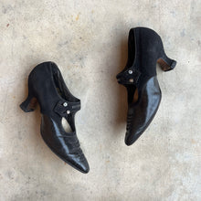 Load image into Gallery viewer, c. 1910s-1920s Black Leather Witchy Heels | Approx Sz 8.5-9