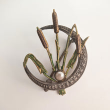 Load image into Gallery viewer, 1910s Sterling Silver Crescent Moon + Reeds Brooch