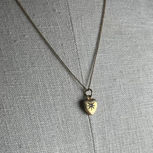Load image into Gallery viewer, c. 1940s Heart Locket Necklace