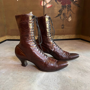 c. 1910s Louis Heel Brown Boots | Approx Sz 7-7.5