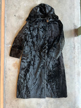 Load image into Gallery viewer, c. 1910s-1920s Faux Seal Plush Coat