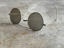 Load image into Gallery viewer, c. 1920s-1930s Round Sunglasses