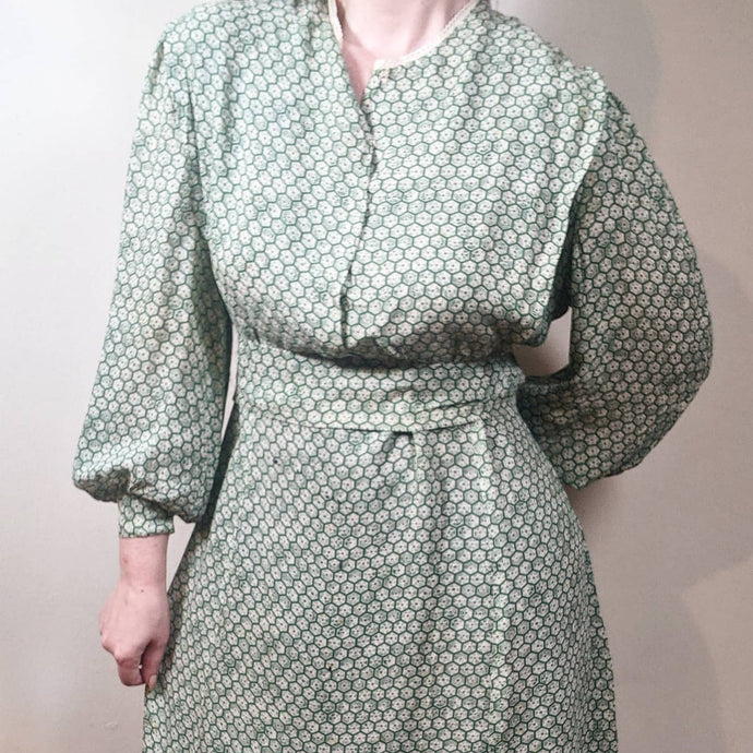 1930s Rayon Spiderweb Novelty Print Dress