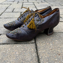 Load image into Gallery viewer, c. 1890s-1900s Beaded Oxfords