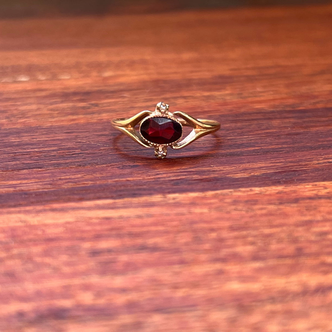 19th c. 10k Gold Garnet + Sed Pearl Ring