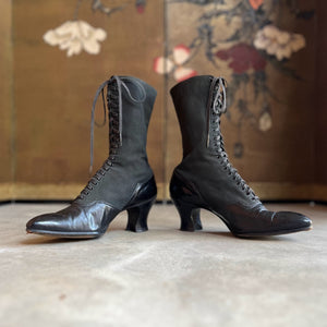 c. Late 1910s-1920s Black Lace Up Boots | Approx Sz 6.5-7