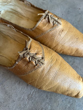 Load image into Gallery viewer, c. 1820s Moroccan Leather Shoes