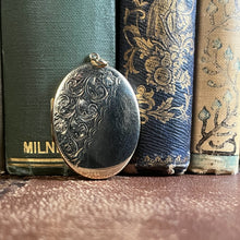 Load image into Gallery viewer, Early 20th c. 9k Gold Front + Back Locket