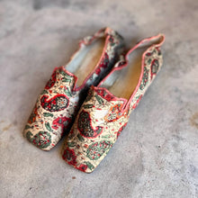 Load image into Gallery viewer, Early-Mid 19th c. Paisley Slippers