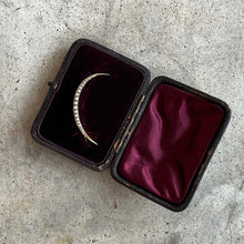Load image into Gallery viewer, c. 1900s 15k Gold Crescent Moon Brooch in Box