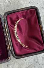 Load image into Gallery viewer, c. 1900s 15k Gold Crescent Moon Brooch in Box
