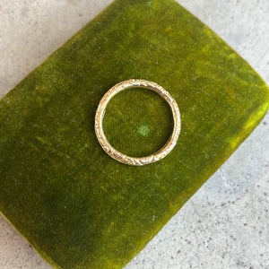 Early 19th c. 14k Gold Split Ring