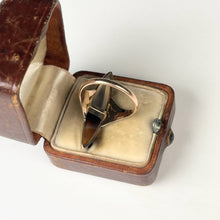 Load image into Gallery viewer, Late 19th c. 10-12k Gold Agate Ring | Sz 6
