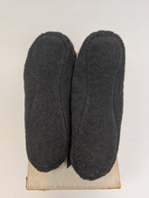 Load image into Gallery viewer, 1910s Children&#39;s Burial Slippers in Original Box