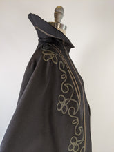 Load image into Gallery viewer, 1890s Wool Cape
