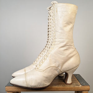 1910s-20s White Boots