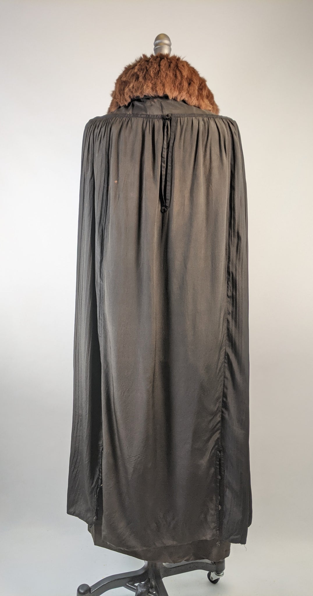 1924 Irene Castle Silk Cape – Witchy Vintage