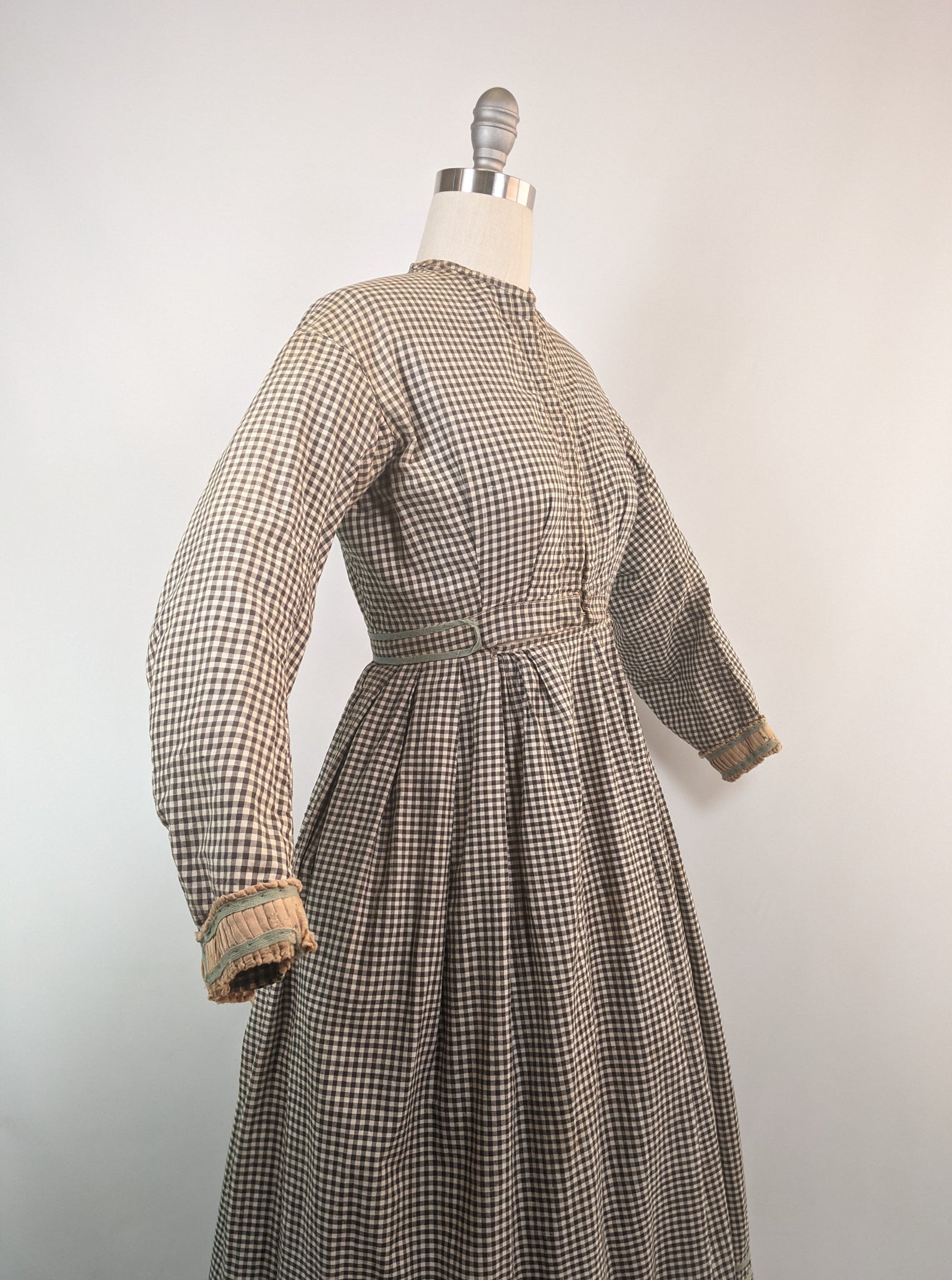 old fashioned gingham dress Amazon.com: Vintage Pink Gingham Dress for Women 1950s 50s Plaid Ruffle Outfits Short Sleeve Checkered Swing Tea Dresses Pin Up Lapel Collar Rockabilly Audrey Hepburn Party Pink Plaid Tie S : Clothing,