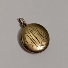 Load image into Gallery viewer, 1900s-1910s Engraved Locket