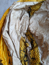 Load image into Gallery viewer, 1904-1905 Yellow + Black Silk Bodice