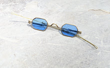 Load image into Gallery viewer, 19th C. Blue Tinted Eyeglasses