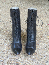 Load image into Gallery viewer, 1910s-1920s Lace Up Boots | Sz 39