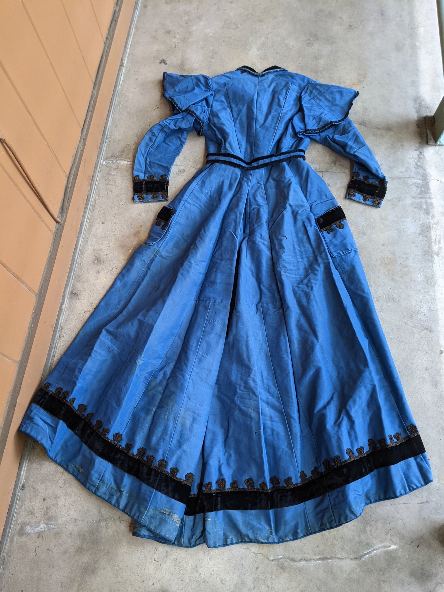 1880s Blue Wrapper Dress