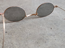 Load image into Gallery viewer, 1890s-1900s Tinted Glasses | Gold Tone Frames