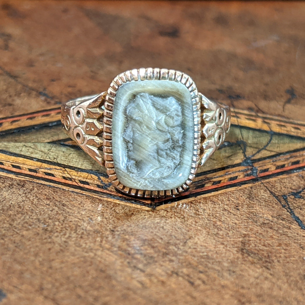 1890s 10k Gold Labradorite Cameo Ring