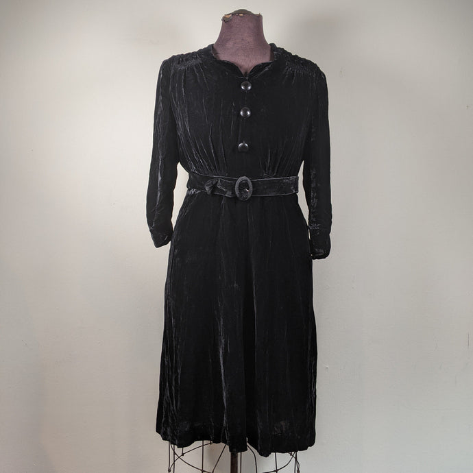 1930s-1940s Rayon Velvet Dress | XL