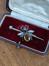 Load image into Gallery viewer, 1900s Sterling Silver Fly or Bee Brooch