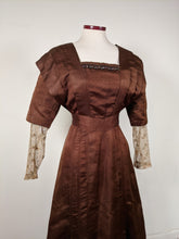 Load image into Gallery viewer, 1908-1909 Red Ochre Silk Dress