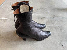 Load image into Gallery viewer, 1900s Side Lacing Boots | Approx Sz 7.5-8