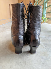 Load image into Gallery viewer, 1900s Side Lacing Boots | Approx Sz 7.5-8