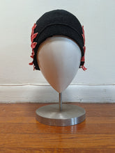 Load image into Gallery viewer, 1920s Black + Pink Cloche Hat