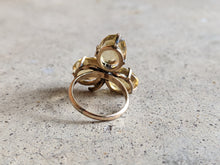 Load image into Gallery viewer, 19th C. 10k Gold + Citrine Shamrock Ring
