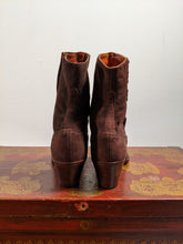 Load image into Gallery viewer, Early 1910s Brown Suede Side Button Boots | Approx Sz 5
