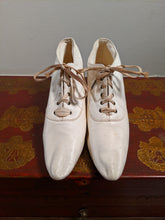 Load image into Gallery viewer, c. 1890s White Kid Leather Shoes | Approx Sz 4-5