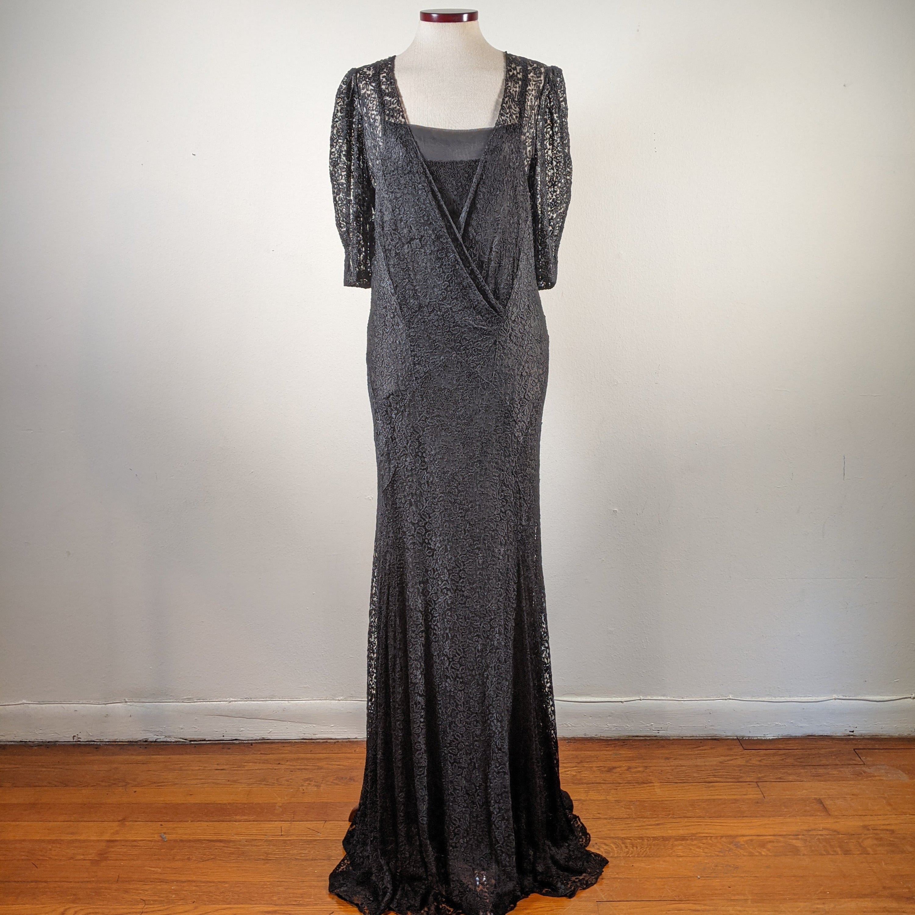 1930s Silk Lace Dress Witchy Vintage 1930s Silk Lace Dress Witchy Vintage