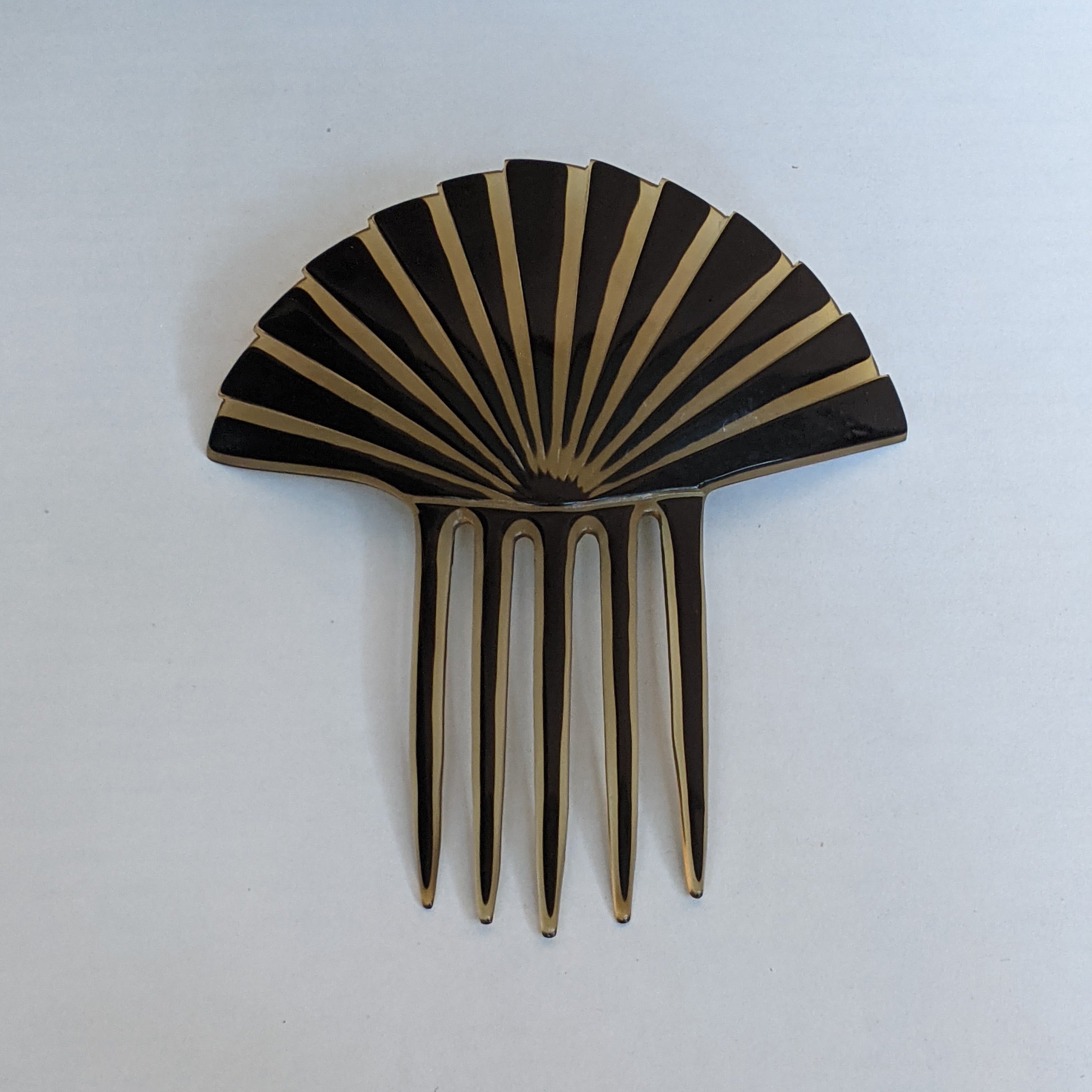 Vintage Art Deco Celluloid Hair Comb Red Curved Fan Design Peineta Peinecillo Vintage 1920s to 30s Art Deco Celluloid Fan Shaped Red  main image 4