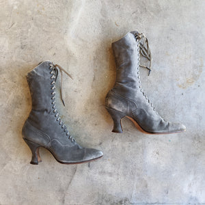 c. 1910s-1920s Grey Suede Boots | Approx Sz 5
