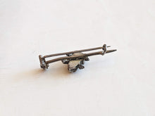 Load image into Gallery viewer, c. 1890s-1900s Silver Frog Brooch