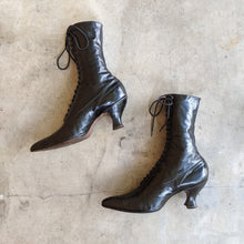 Load image into Gallery viewer, c. 1910s-1920s Black Louis Heel Boots | Approx Sz 5-6