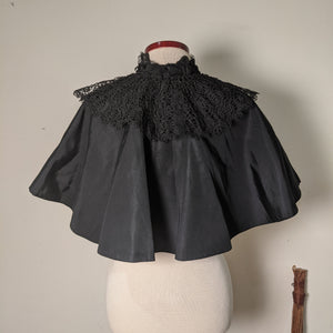 c. 1890s Black Silk Capelet w/ Lace Collar